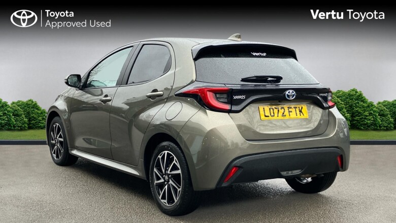 Toyota Yaris 1.5 Hybrid Design 5dr CVT Hybrid Hatchback